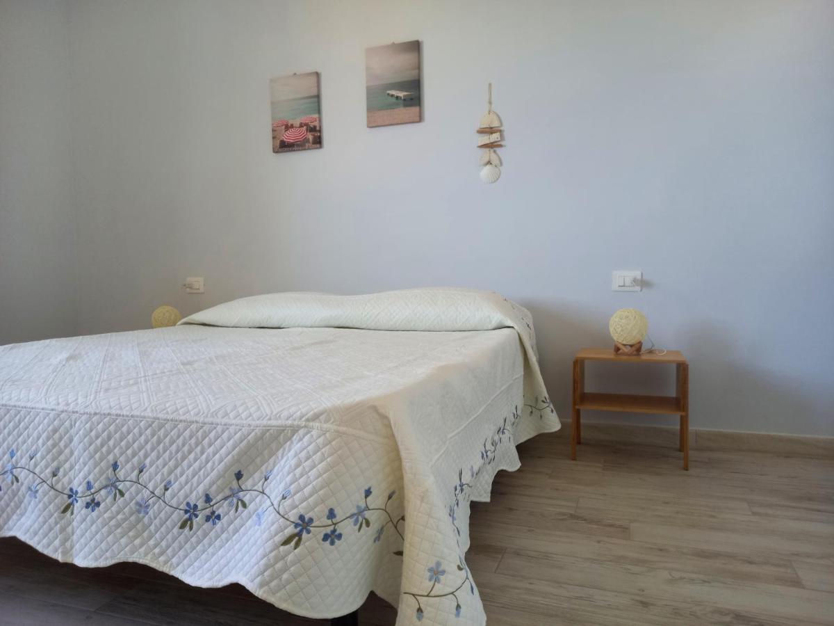 Domus Deledda 波萨达 外观 照片